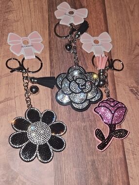 Rhinestone Flower Keychains Nwt